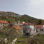 Апартаменты Maja *